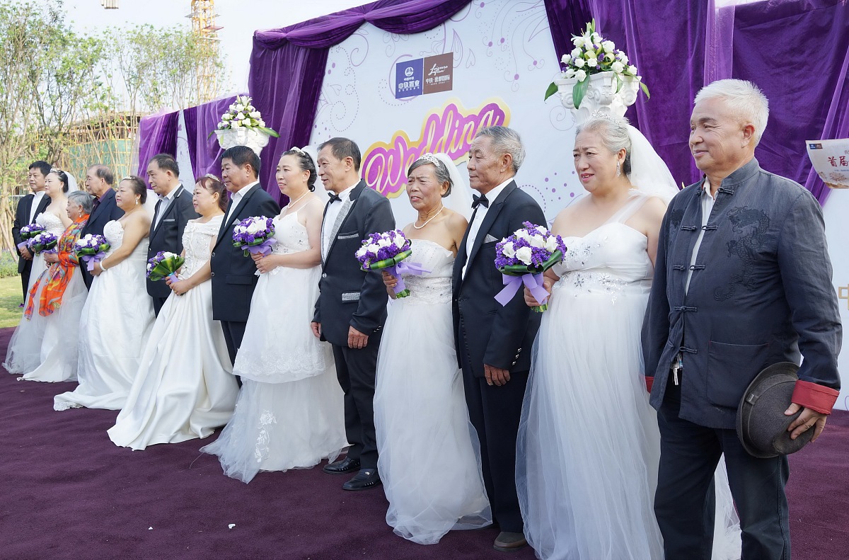 父亲去世后，女儿婚礼还能如期举行吗？