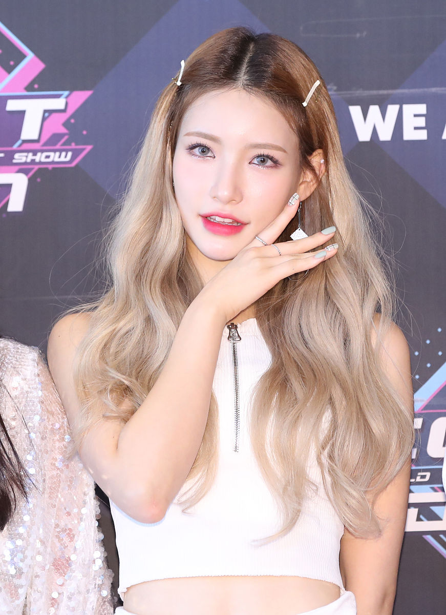 2019年9月19日,韩国首尔,明星参加《m! countdown》节目彩排.ans