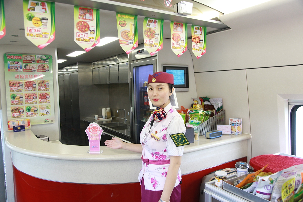 曲靖航空高铁学校2021年普通中专专业信息：培养航空、高铁领域专业人才