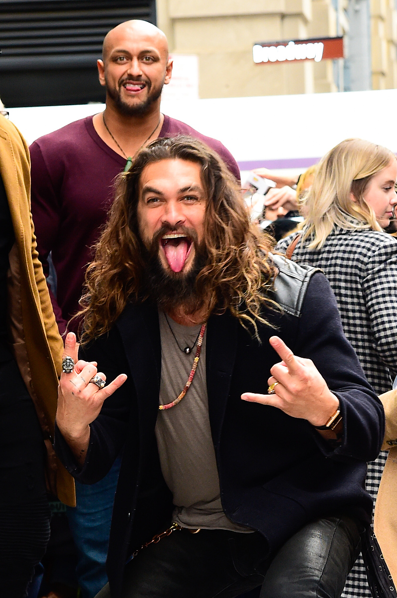 周公解梦梦见老公的前妻来我家是怎么回事,然后老公就跟人家走了