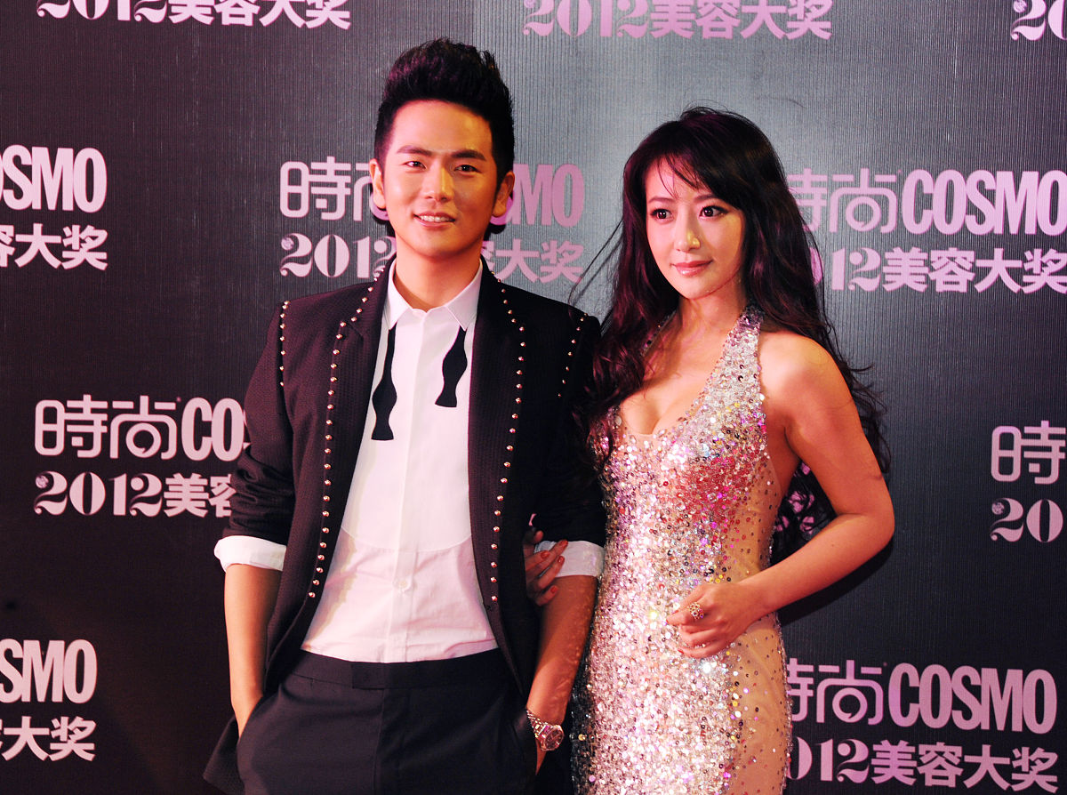 2012年11月1日,上海,2012cosmo美容大奖红毯. , 2012年11月01日,上海,
