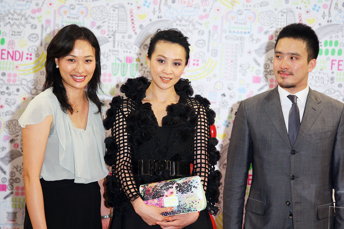 刘嘉玲事件：杨受成毁事业风波始末