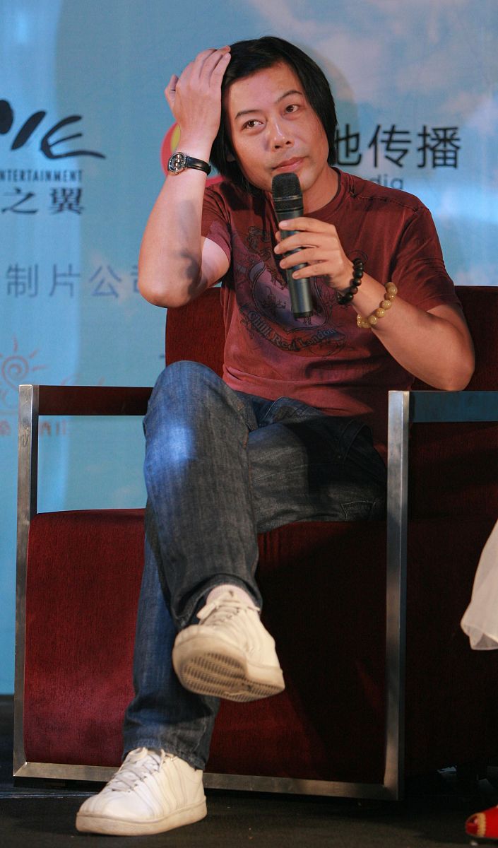2010年7月22日,北京,电影《万有引力》关机仪式.***_***赵天宇+++_+++