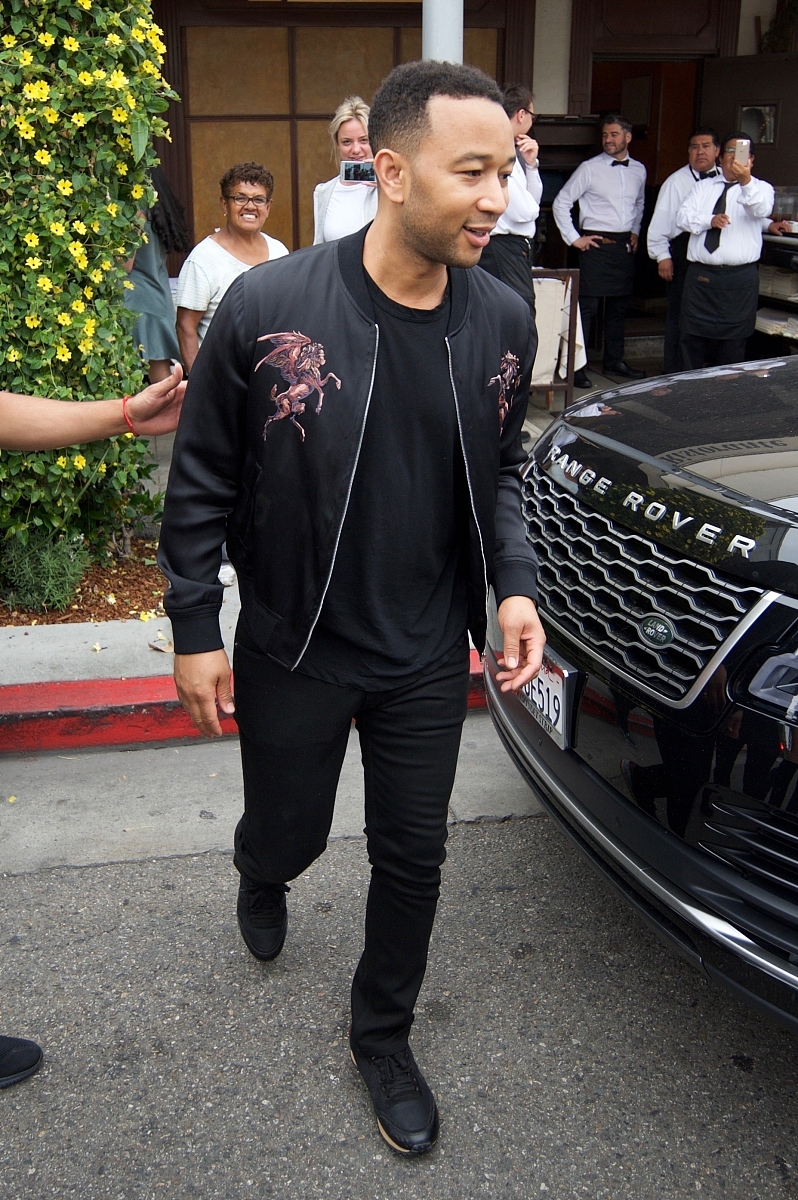 女生吃醋说的可爱的话，