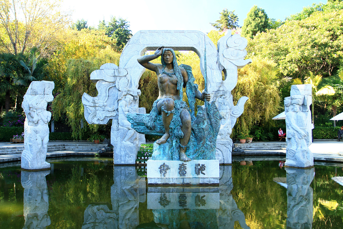 2012年11月28日,云南省大理白族自治州.***_***云南大理,南诏风情岛,