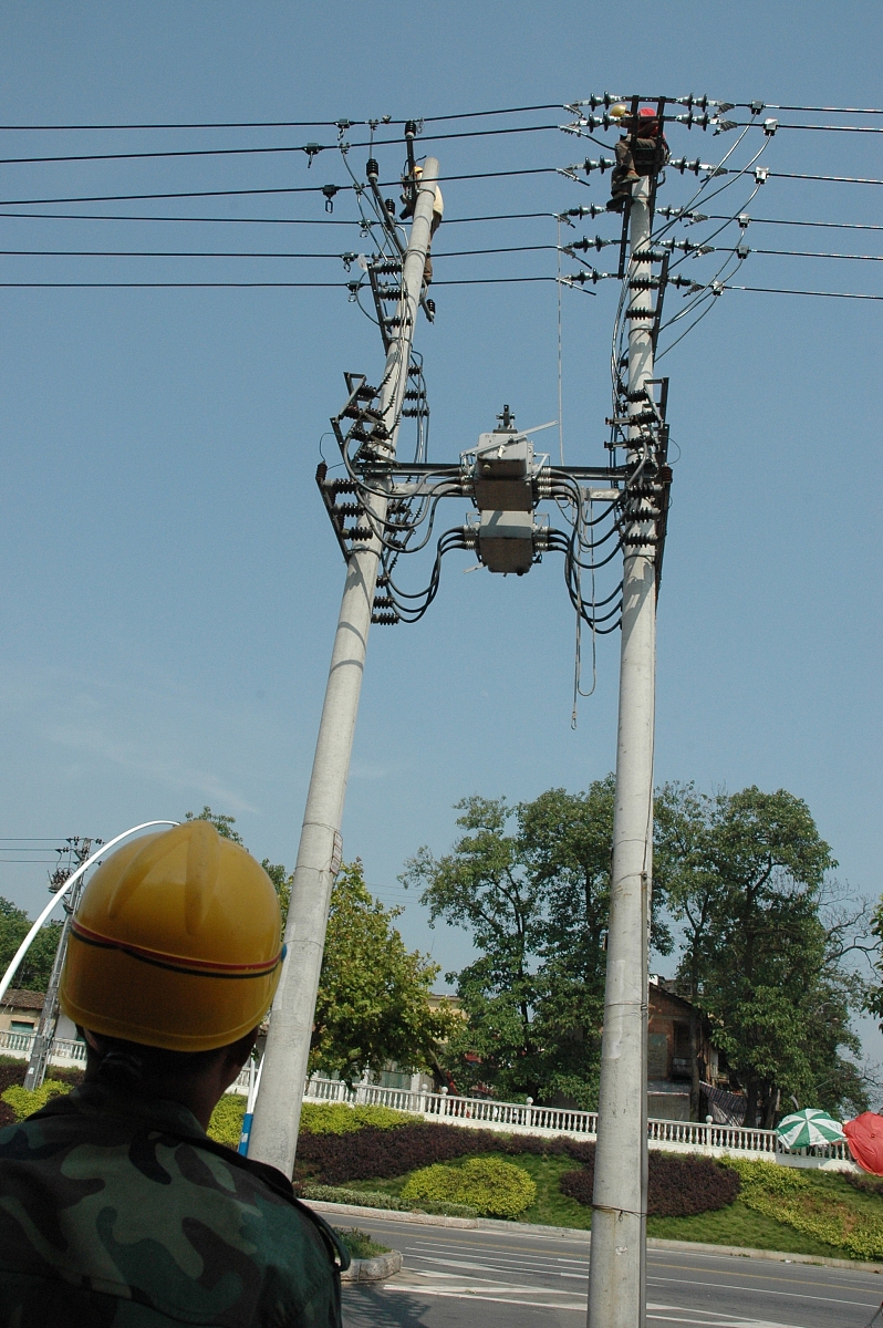 防爆应急灯拆卸