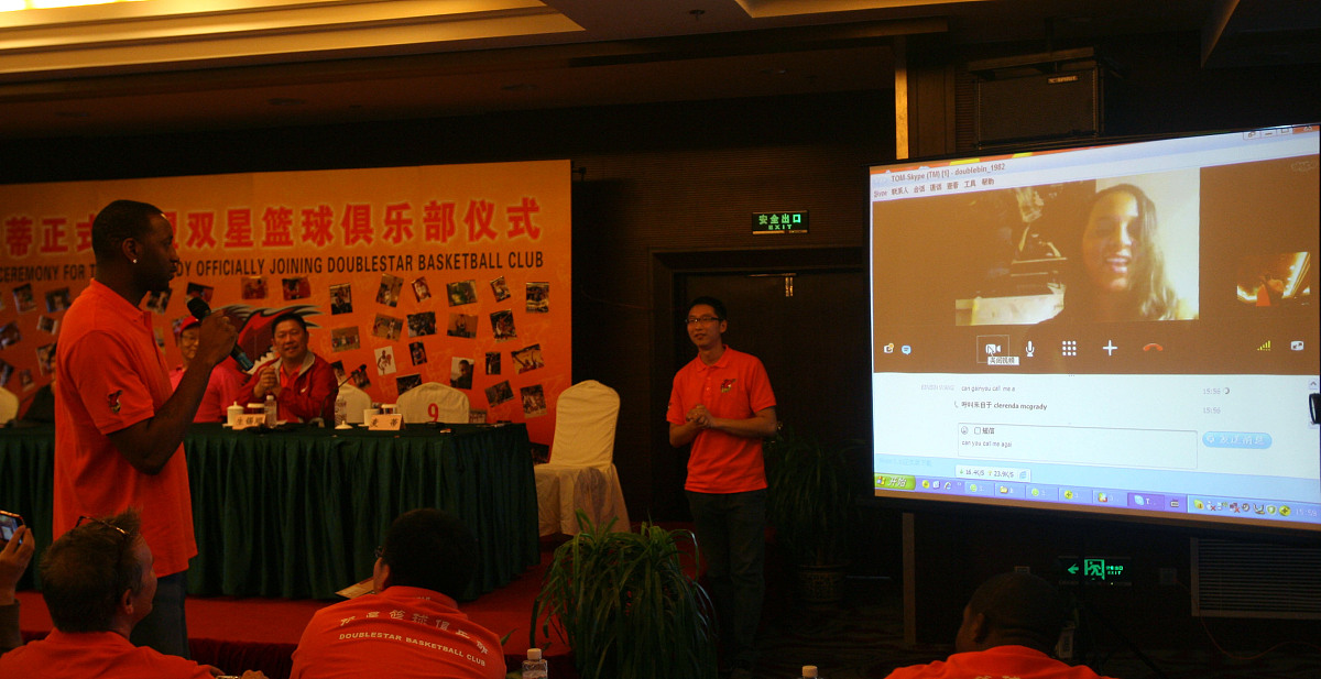 谢方珏肯德基：15月LTO合作常规创意开机OTT以及报了20w小爱资源包进行合作具体单媒体预算还没开始盘下周跟进 24月早餐预计常规合作开屏及早安画报后续开屏份额较难保住客户更倾向于合作头部媒体 34月翅桶及五一桶客户整体预算较少只合作头部媒体不合作厂商 5疯四4-5月继续合作日历位置疯日OTT开机下单保乐力加：1马爹利名士项目全媒体预算缩减与tp沟通争取并保住小米份额下周邀约tp客情沟通 2