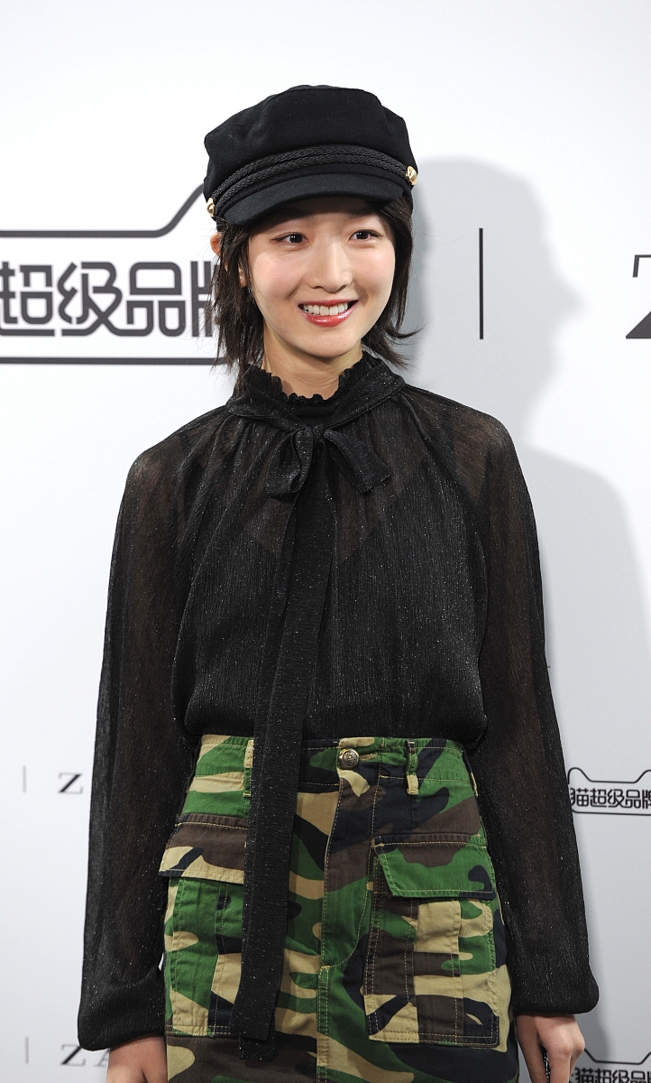 军训精彩节目串词：歌曲《时间》+舞蹈《舞蹈串烧》