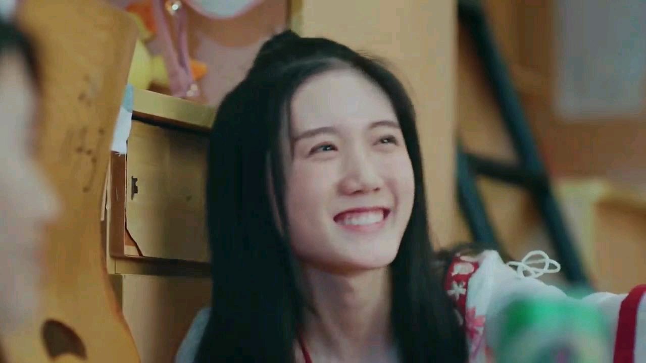 张恩齐古风小仙女哈啤酒,人设破裂身材诱惑