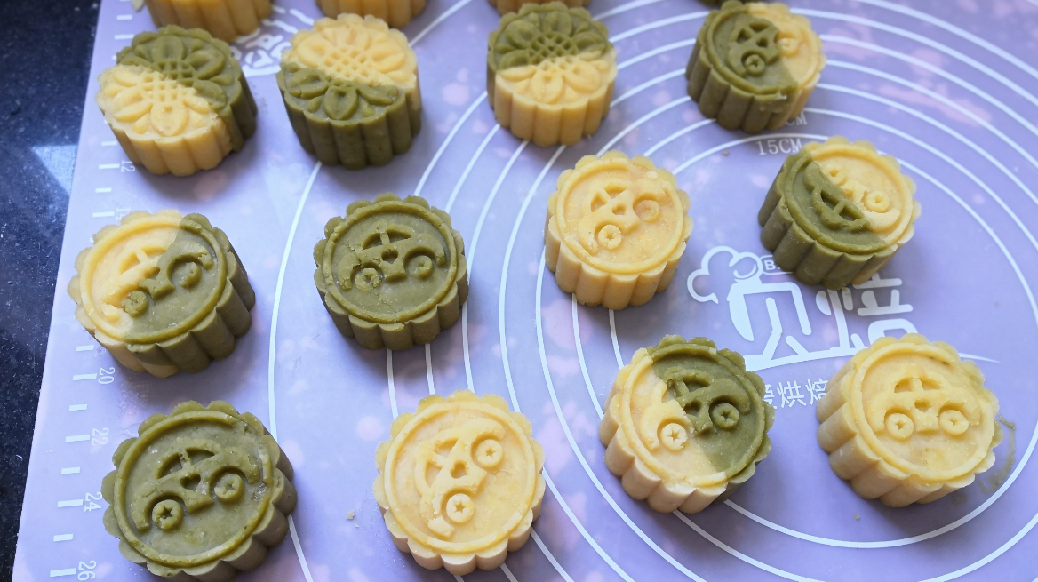 自己做绿豆糕,无任何添加剂,只需要掌握这几步,百分百成功
