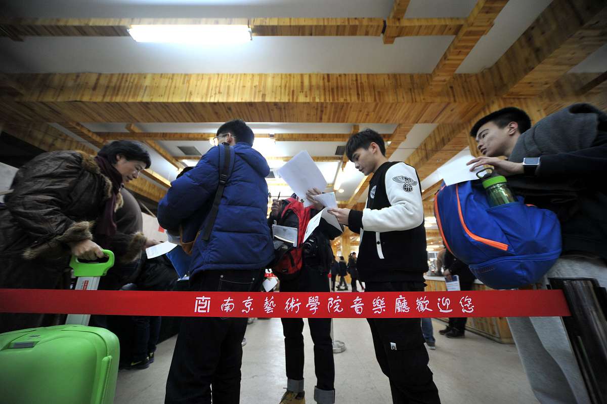 云南铁路学校给中考落榜的孩子带来一个美好的未来