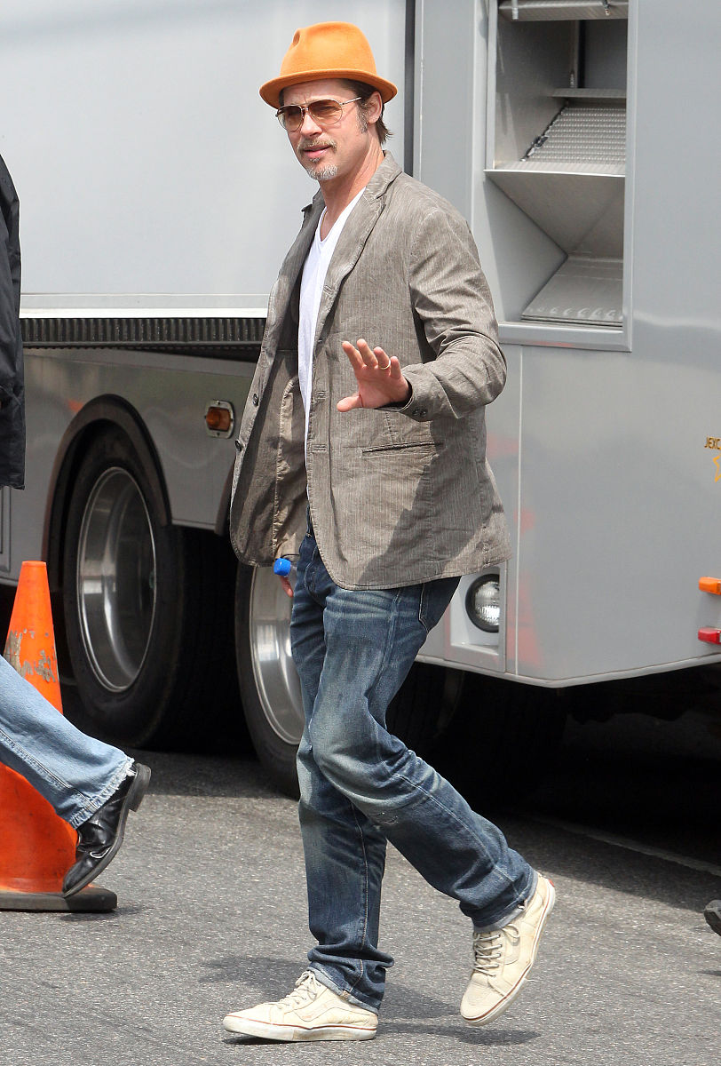 2014年9月1日讯,纽约,当地时间8月31日,明星赶拍广告.brad pitt out o