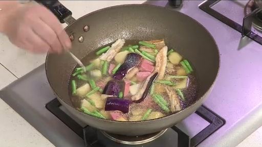 东北乱炖这么有名,这样做才正宗!简单又家常!