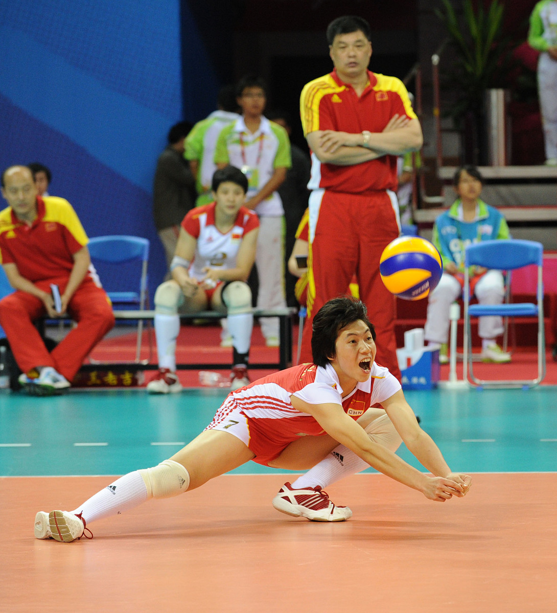 杭州亚运会专题栏目策划：亚运之光，探索赛事魅力