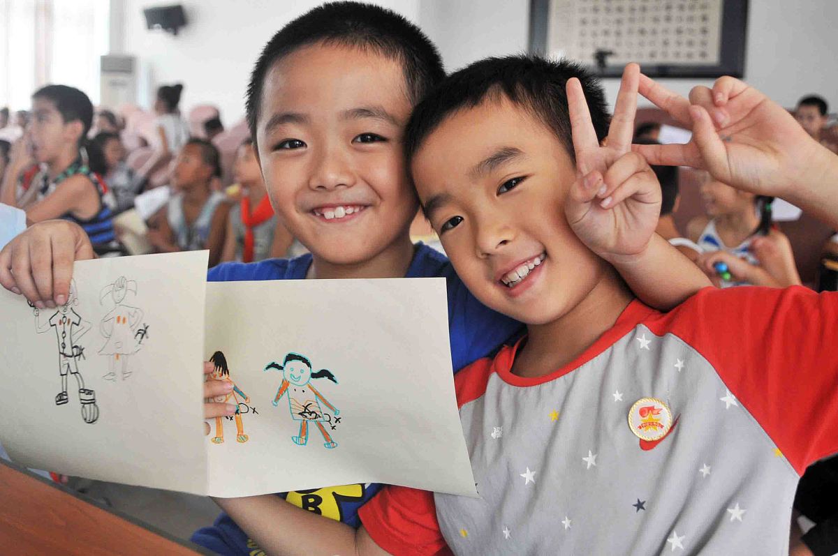 男生会来月经吗？