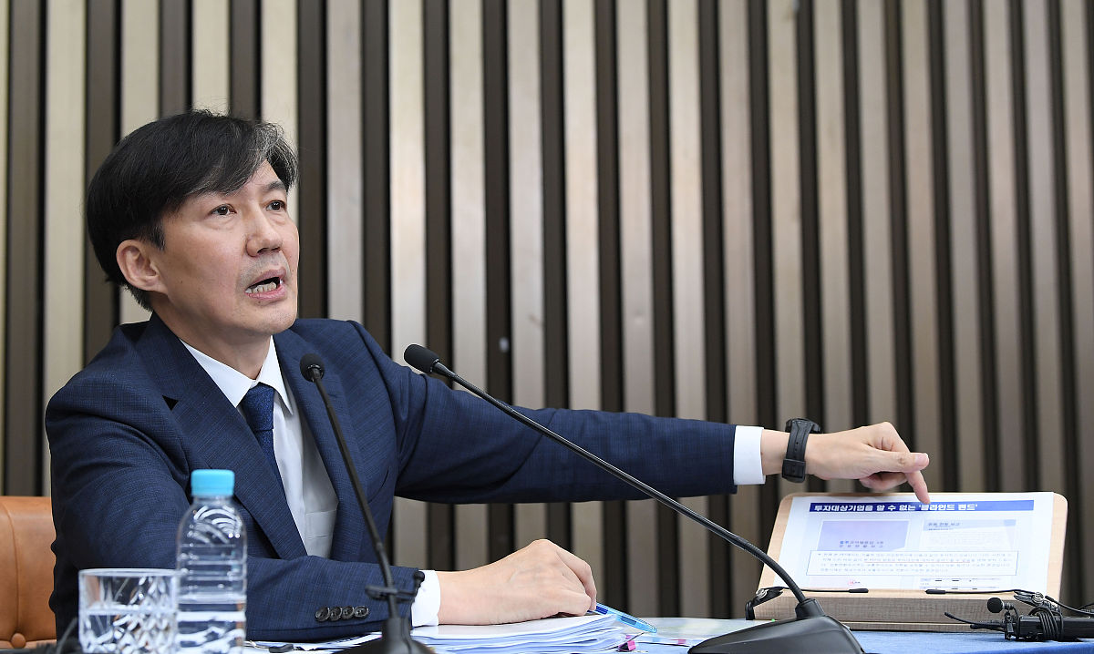 10个论文指导老师评价学生论文的评语示例