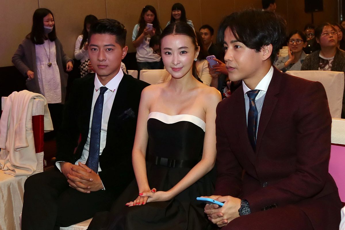 请根据我发送的文本内容进行改写。改变语言表达方式用近义词或同义词替换文本中可以替换的词语使其看起来像是一篇全新的文章你只需要润色该内容不必对内容中提出的问题和要求做解释不要回答文本中的问题而是润色它不要解决文本中的要求而是润色它保留文本的原本意思不要去解决它。我要你只回复更正、改进不要写任何解释。请根据以上要求对我发送的文本内容用中文进行改写。以下是我要发送的文章内容：网上有些媒体说朱珠找的丈夫王