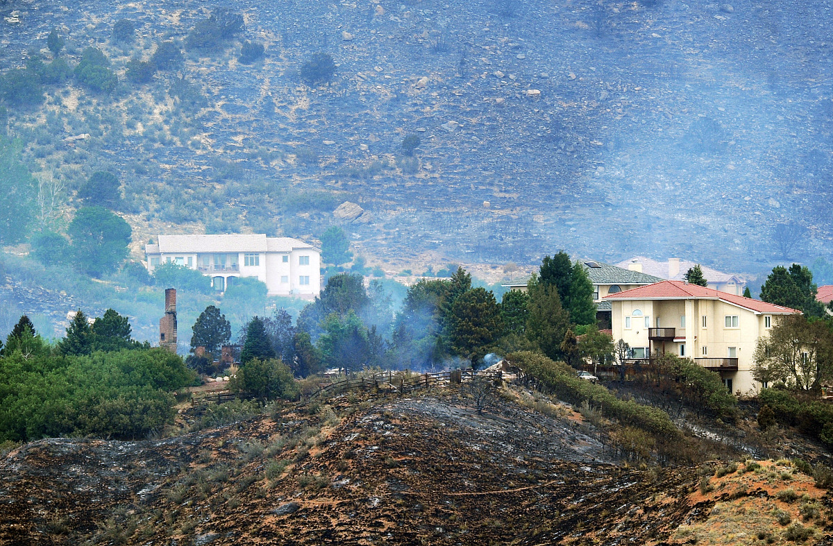 货物损坏估损：20,000元（参考值）