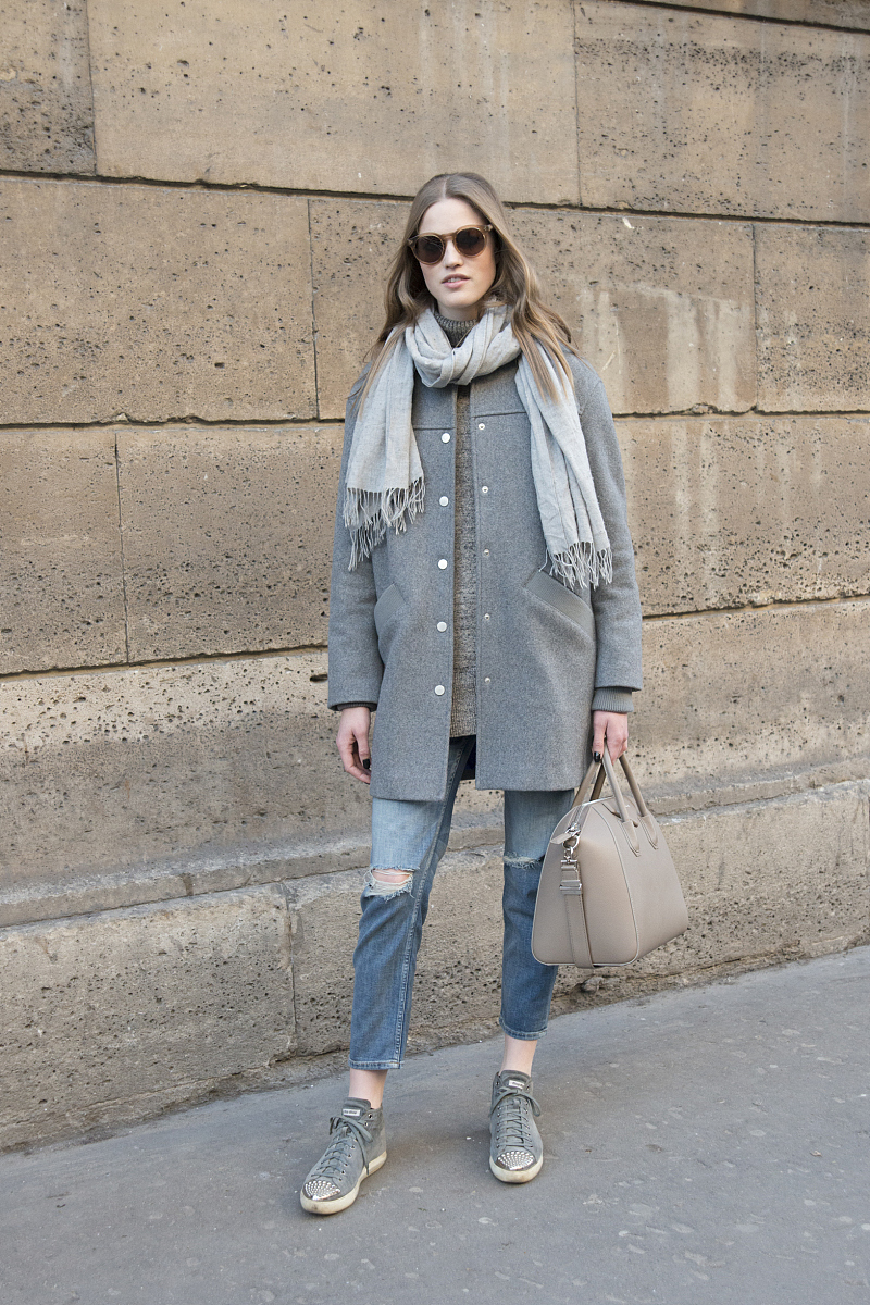 Bio-Inspired Antioxidant Heparin-Mimetic Peptide Hydrogel for Radiation-Induced Skin Injury Repair中圆二色谱是什么