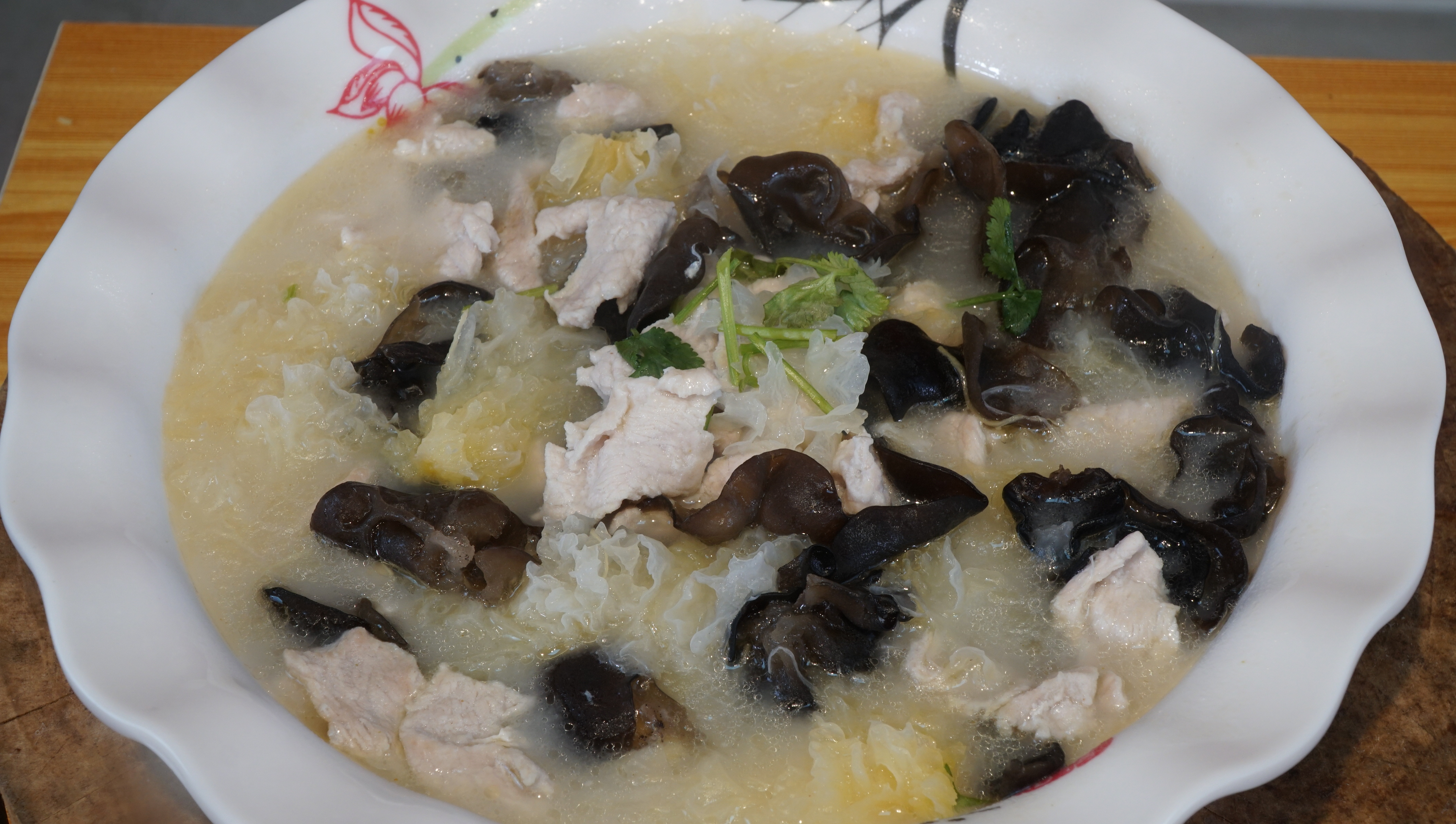 豫菜大师教你做河南名菜:水滑肉,汤鲜味美营养健康,值得收藏