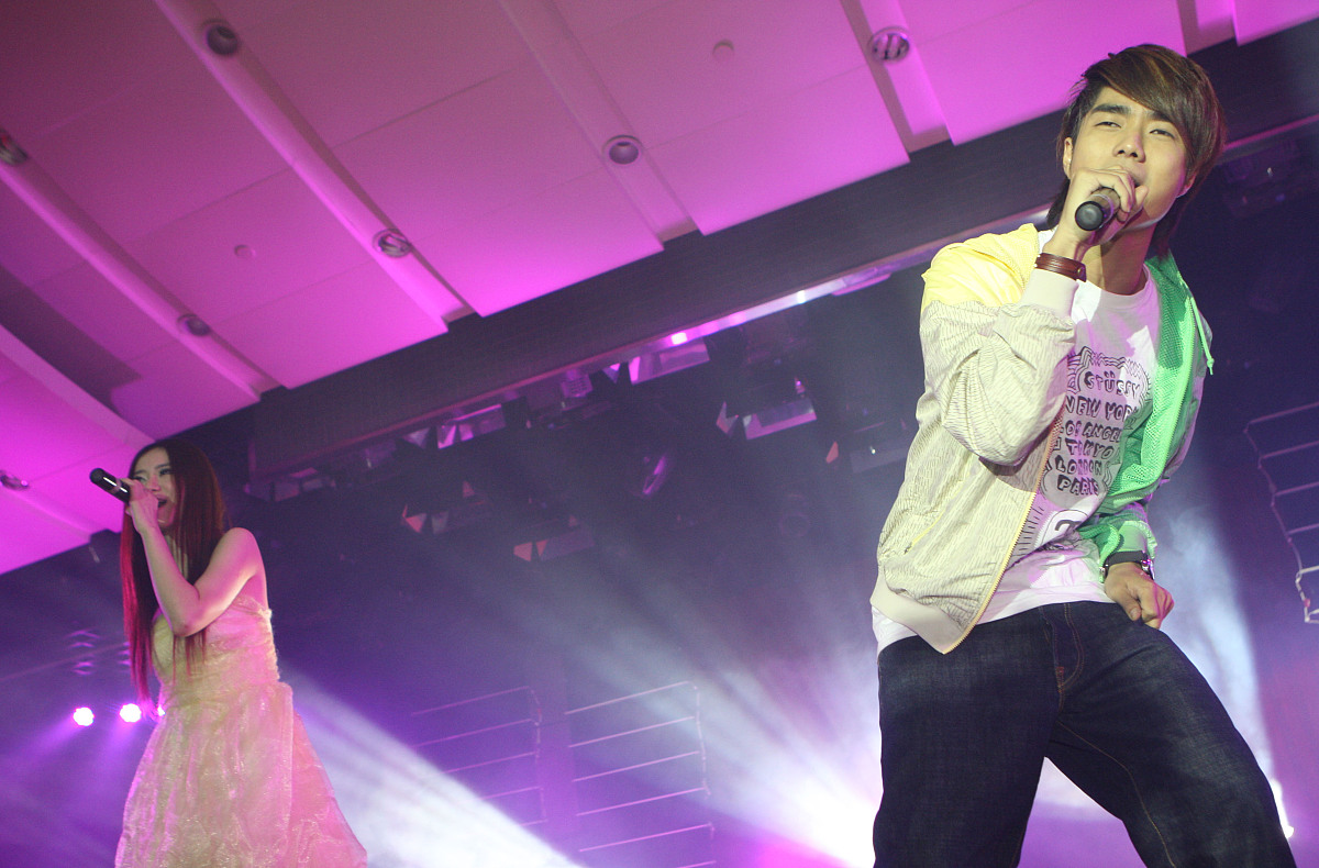 2008年12月19日,北京,2008北京校园音乐演出季的最后一场演唱会在中国