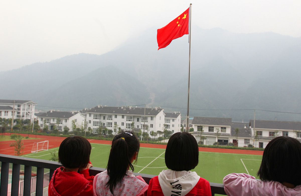 《别了，语文课》情感解读：怀念、感激与反思