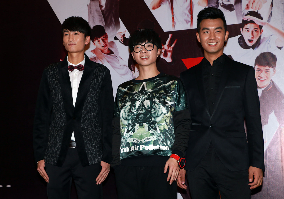 2013年11月4日,上海,2013快乐男生上海站新闻发布会举行.***_***于?? 