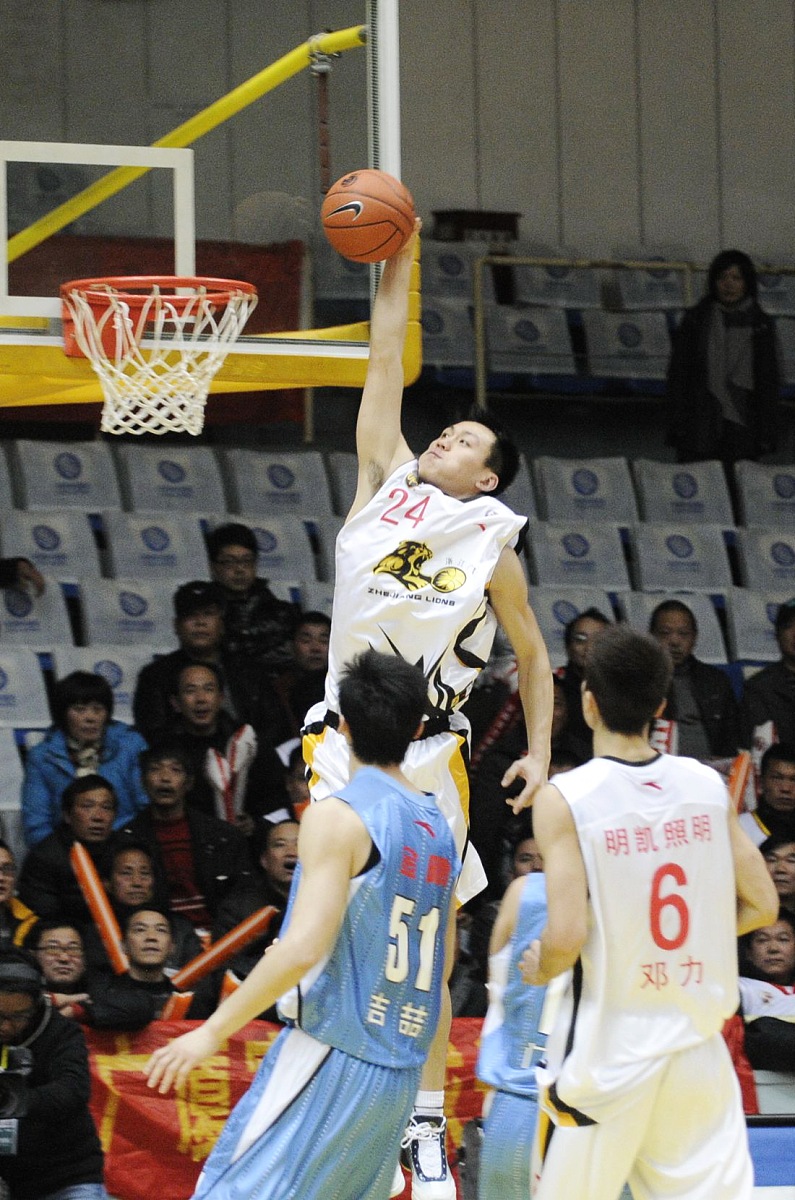 中国有多少人叫张伟？揭秘常见姓名的数量