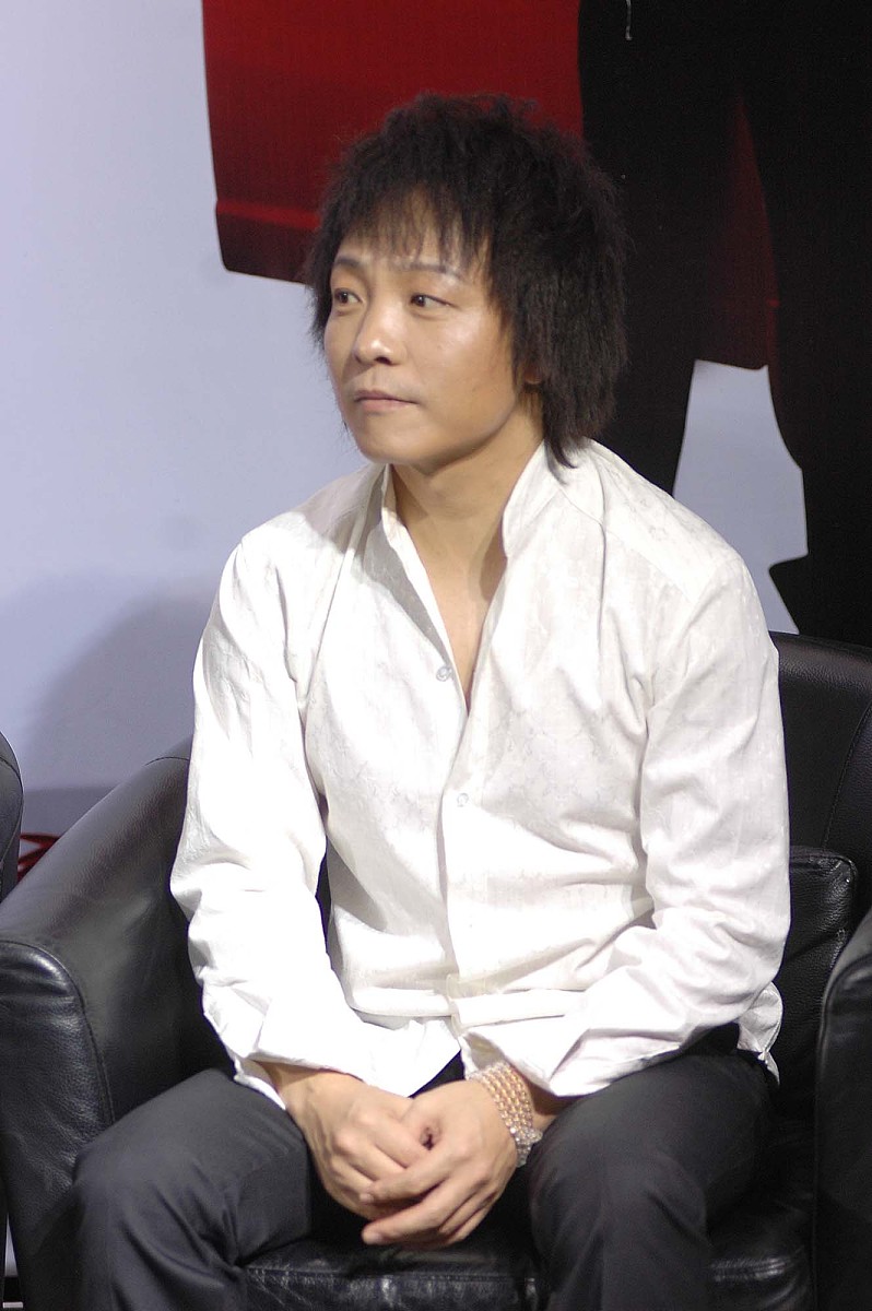 2008年11月11日,北京,电影《爱情呼叫转移2》官网启动仪式举行.许巍++