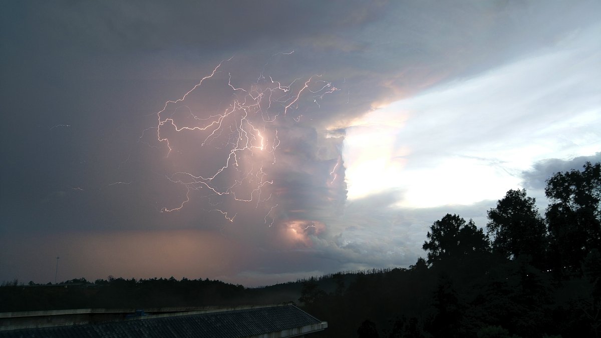 球状闪电真的存在吗？