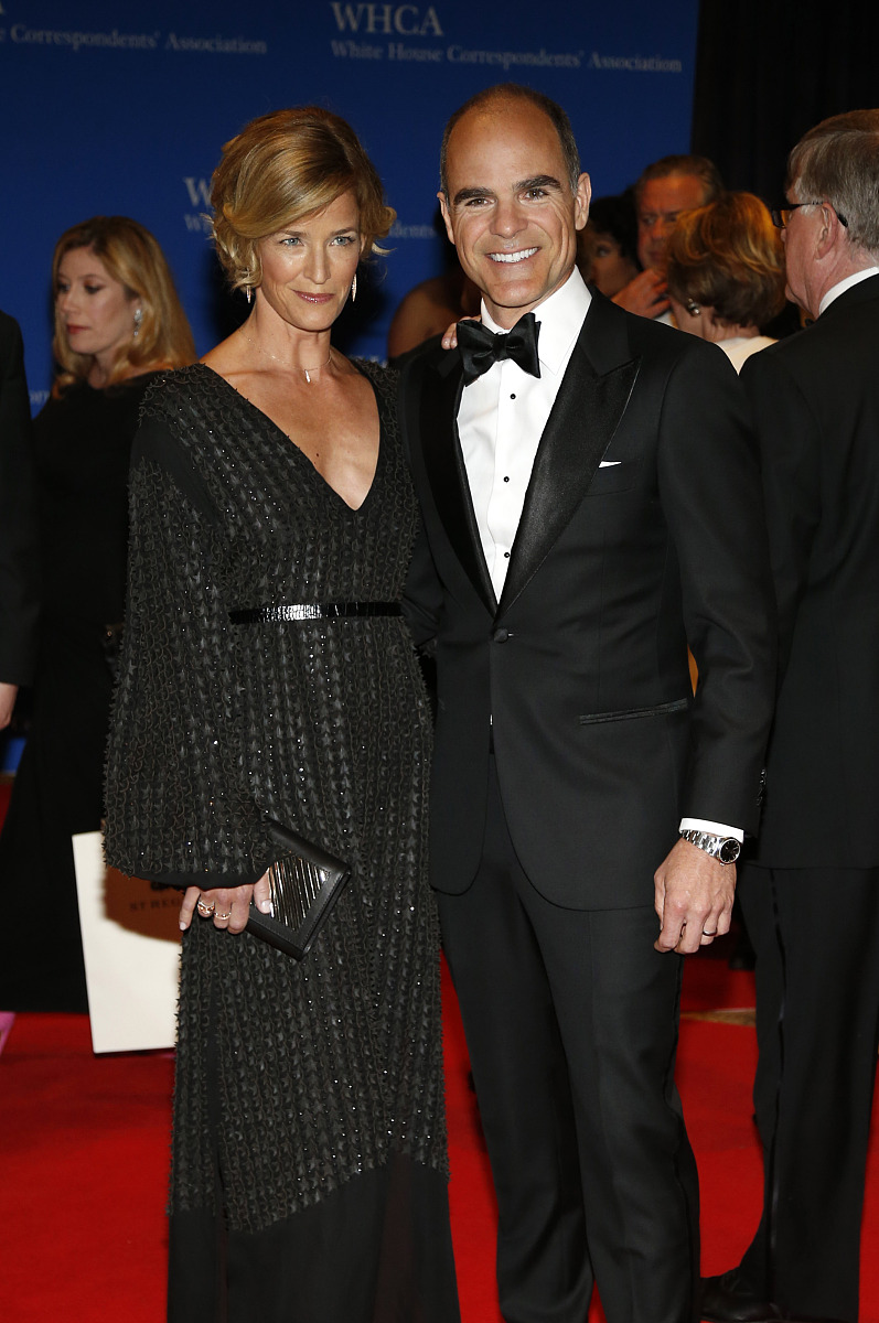 致谢：感谢所有帮助我完成论文的人