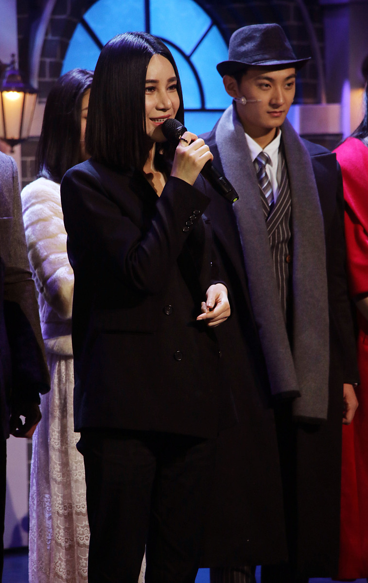 一请将你的大学的一个学年视为一个项目制作该项目的WBS图