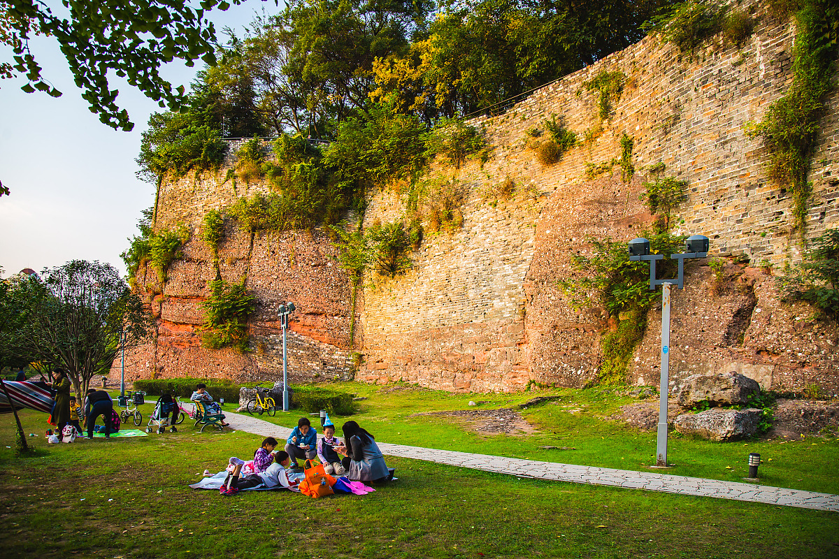 建军节祝福语大全：表达对军人的敬意与感激