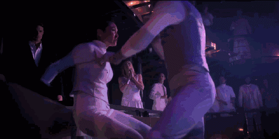 到處都是肉體，我也要打差評