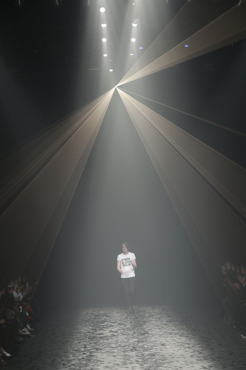 写一下标题 二级保安师挂靠