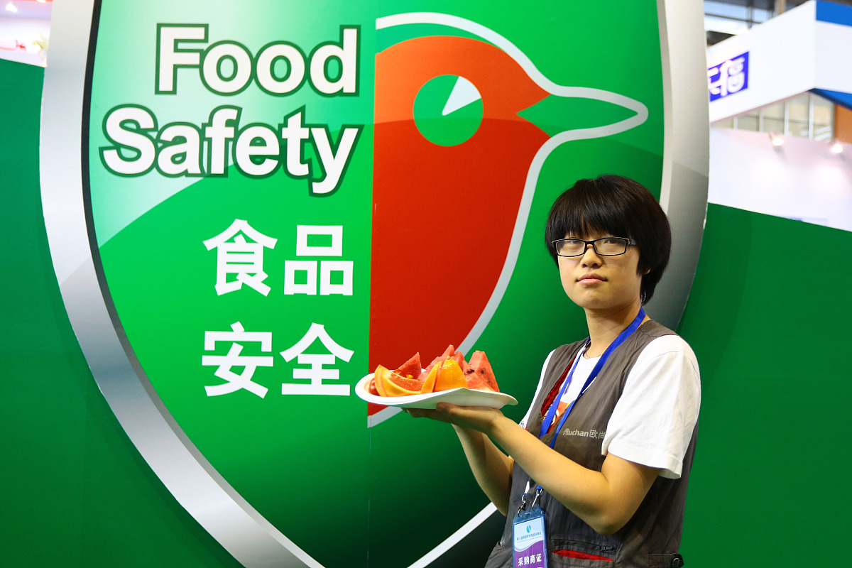 综合安全管理：涵盖卫生、食品安全和消防演习