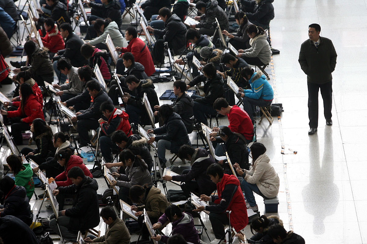 2023年山东工艺美术学院附属中等美术学校招生简章及招生专业