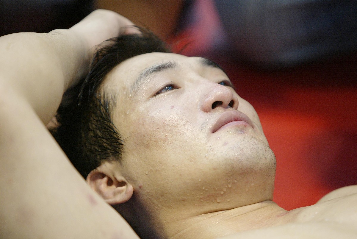 攀岩肌肉拉伤风险：肩、腕、腿、脊椎易受伤