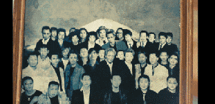 這屌絲偶像該演好片了