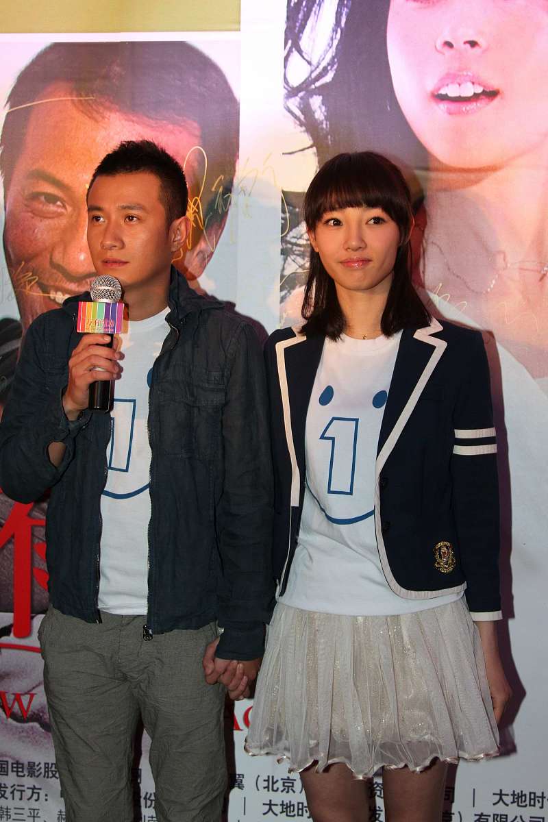 2011年3月29日,北京,电影《万有引力》首映红毯.文章,白百何+++_+++电