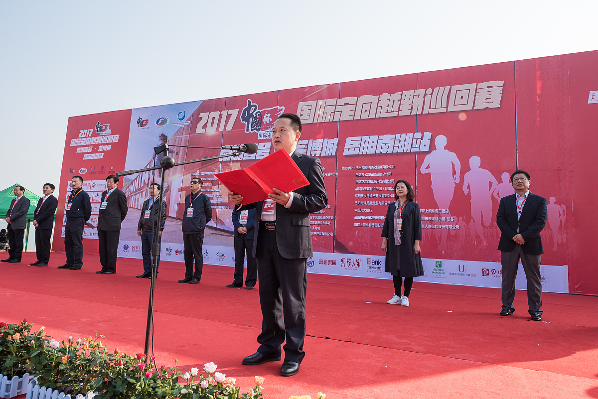 盛泽织造品牌馆盛大开馆，开启品牌新征程