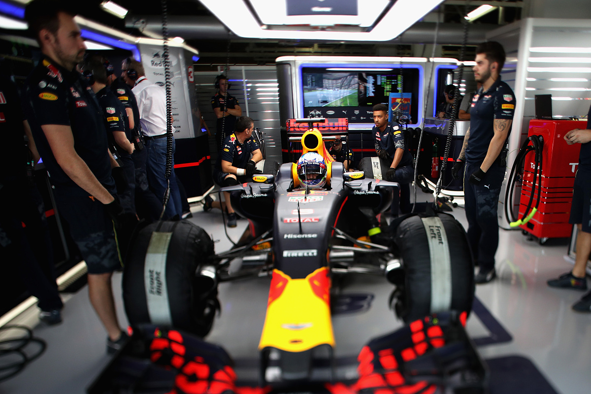 2016年10月7日,日本,2016f1大奖赛日本站练习赛赛况.***_***suzuka, j