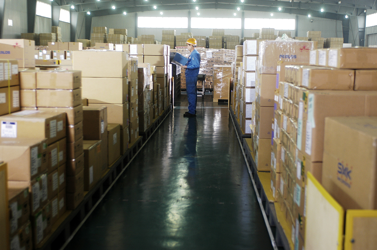 船舶维修完成，船级社检验员登船最终检查