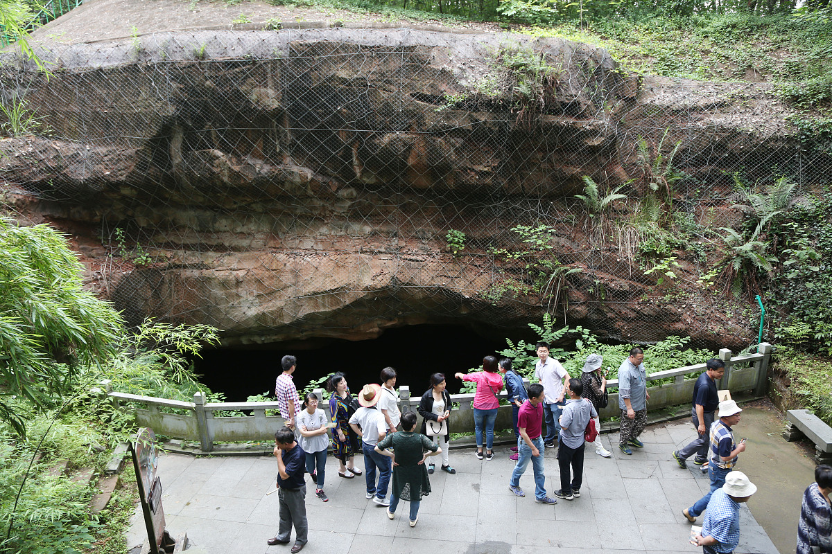 石屋洞开门一扇是什么生肖？探秘山东招远石屋洞传统民俗活动