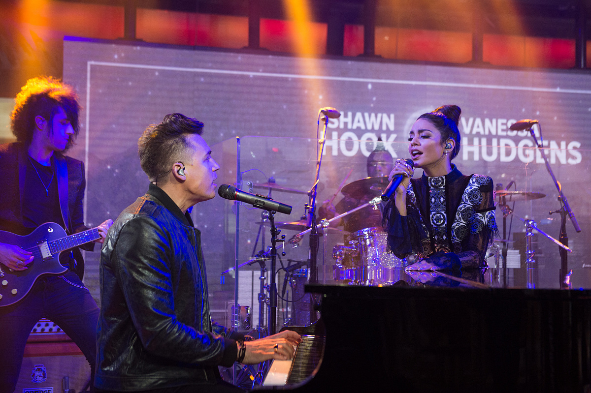 女生如何与年龄大的男生谈恋爱？