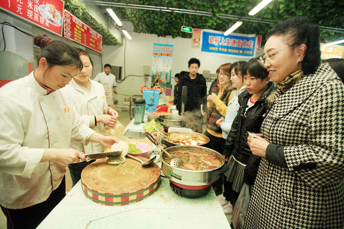 贵州财政学校热门专业：会计、金融、税务、国际贸易等