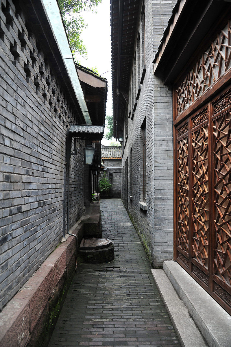 襄阳旅游服务学校2023年招生专业有哪些？就业前景好吗？