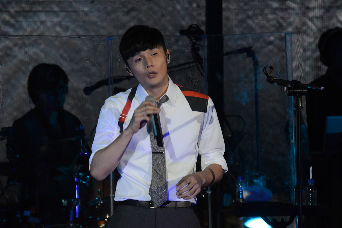 李荣浩 - 中国实力派歌手、音乐制作人