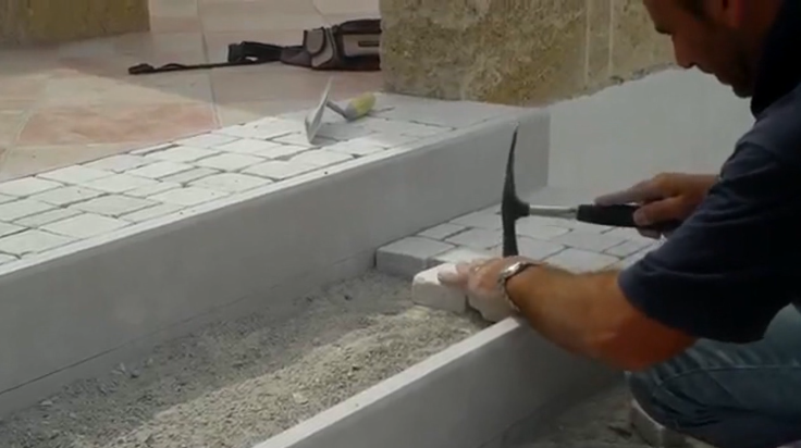 家居:鹅卵石铺贴楼梯!