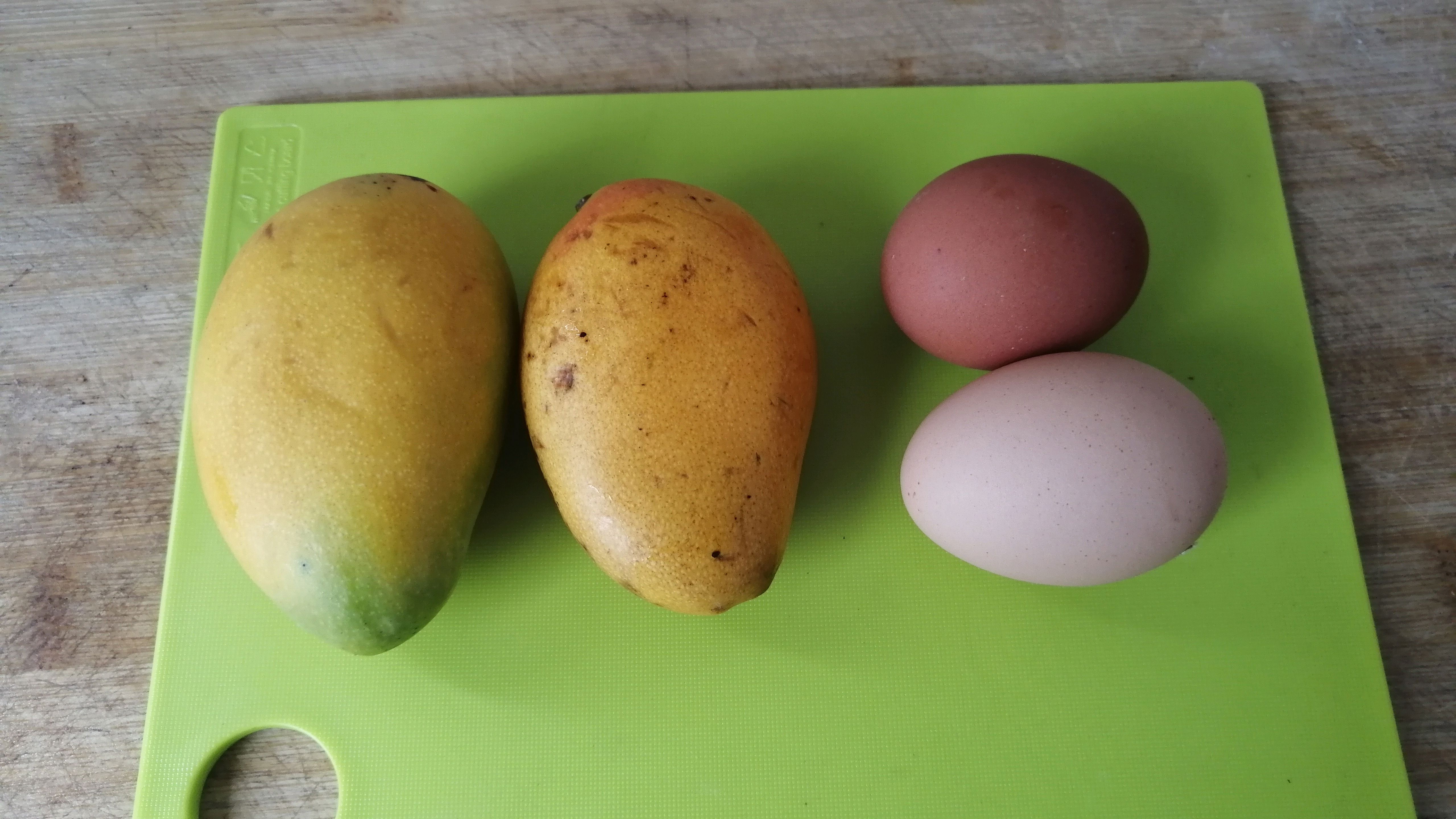 2个芒果,2个鸡蛋,你最想不到的做法,营养美味,一大盘不够吃